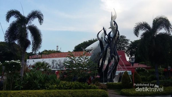 Bertemu Harimau Putih di Surabaya