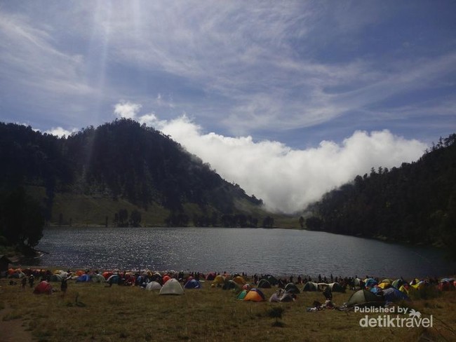 Bisa! Libur Lebaran Sambil Naik ke Ranu Kumbolo di Semeru