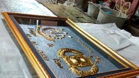 Kerajinan ukir tembaga kuningan kini mulai dilirik anak muda, salah satunya dijadikan kado nikah