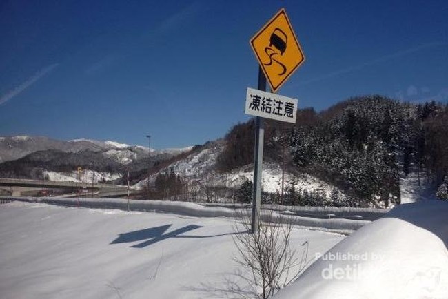Brrr! Salju Dingin di Takayama, Jepang