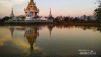 Wat Thung Setthi dari sisi samping