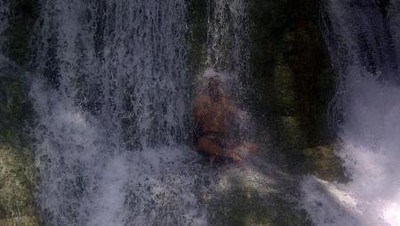 Bukan di Bali, Ini Air Terjun Buleleng di Morowali