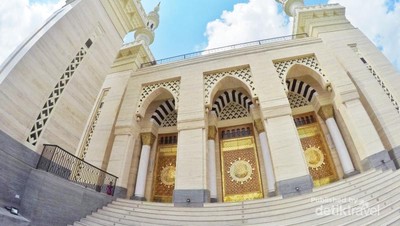 Bukan di Nabawi, Tapi Ini Masjid Suciati