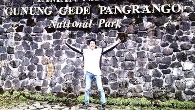 Byur! Rasakan Segarnya Air Terjun Pangrango