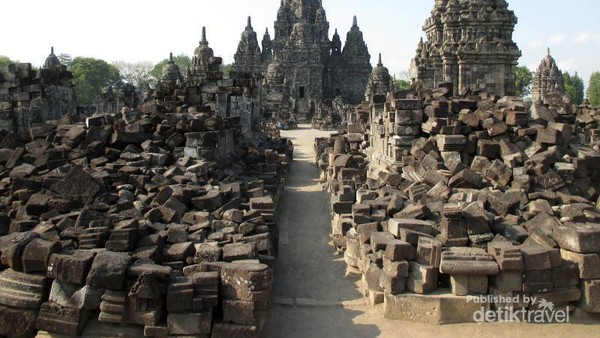 Candi Terbesar Kedua Indonesia Setelah Borobudur, Sewu