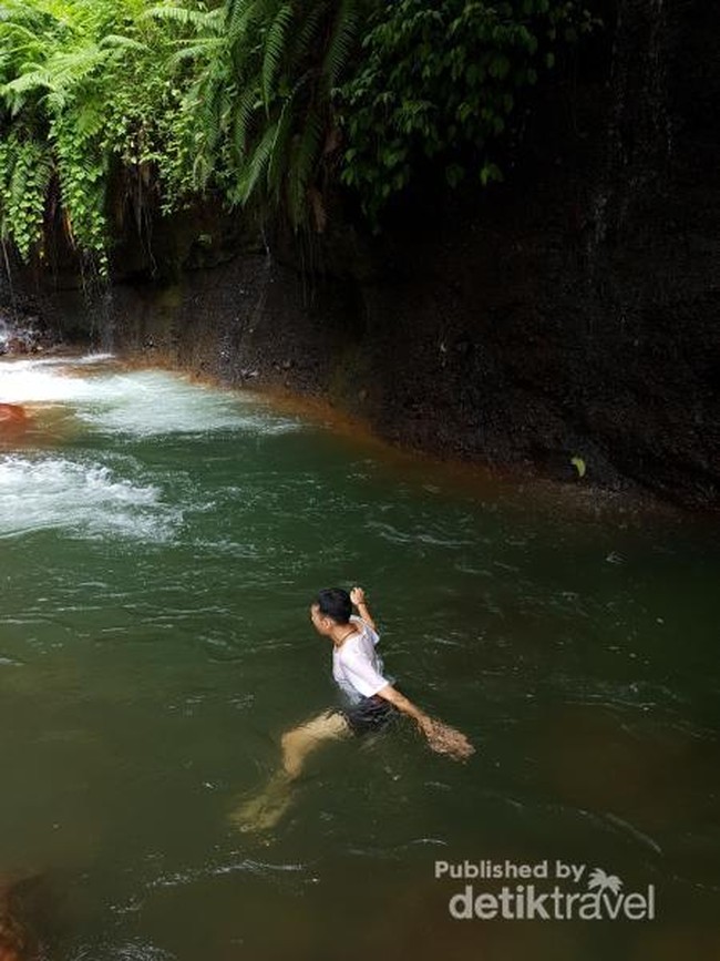Cantik dan Masih Asri dari Curug Tertinggi di Bogor