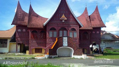 Cantiknya Nagari Koto Gadang di Sumbar