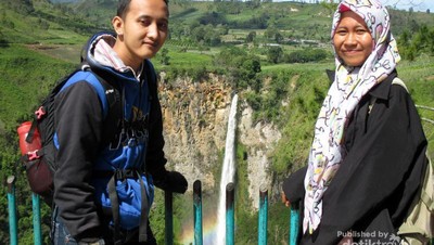 Cantiknya Pelangi di Air Terjun Sipiso-piso