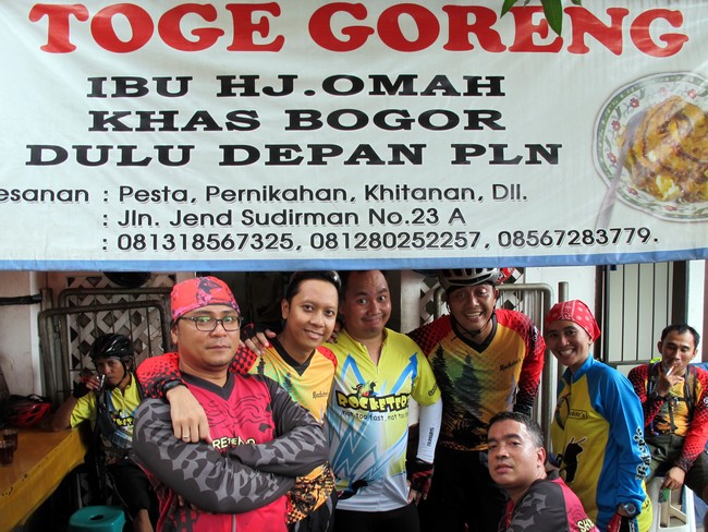Cicipi Toge Goreng Asli Bogor dengan Bersepeda di Awal Tahun