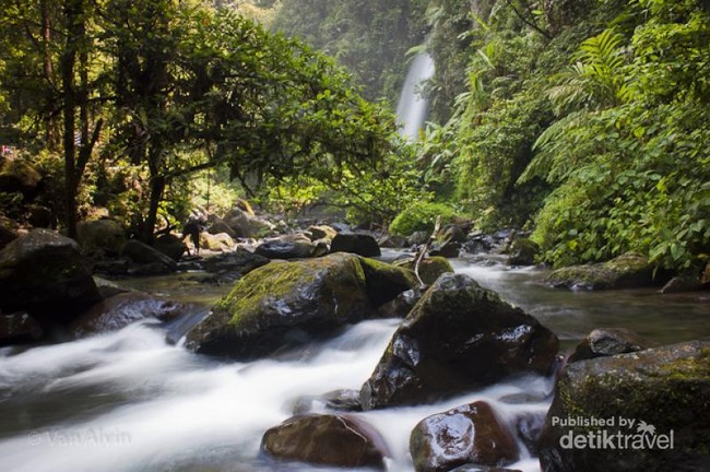 Curug Sawer, Satu Lagi Air Terjun Cantik dari Sukabumi
