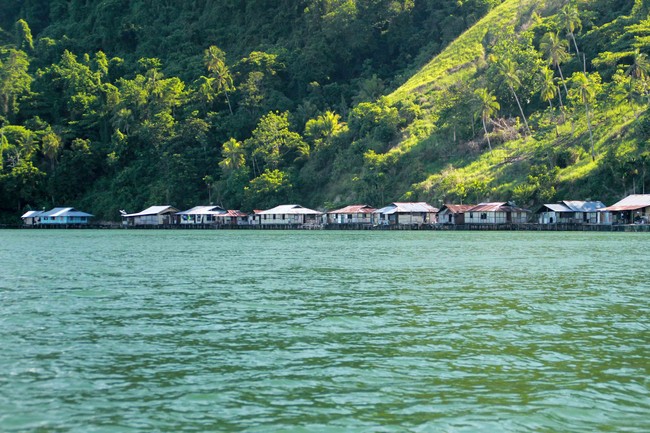 Damainya Hidup di Danau Sentani