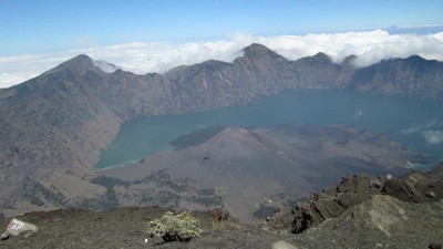 Danau Segara Anak, Persembahan Gunung Rinjani yang Menawan
