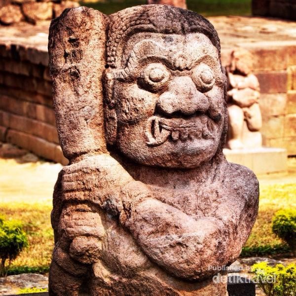 Candi Yang Menggambarkan Puncak Mahameru Mengenal 4 Candi Bersejarah Dan Unik, Magelang