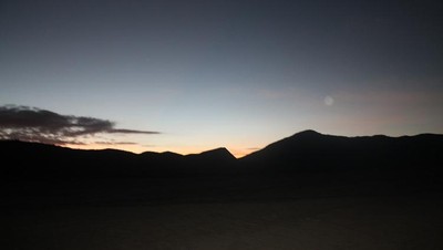 Detik-detik Bangkitnya Surya di Puncak Bromo