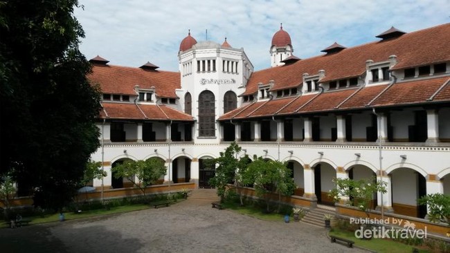 Dibalik Kisah Mistis, Begini Indahnya Lawang Sewu