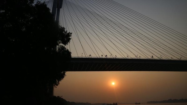 Eksotisnya Sunset di Kolkata