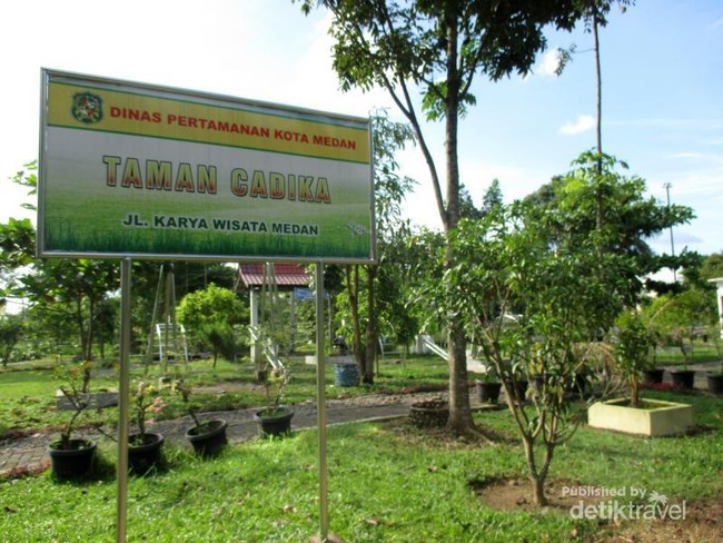 Eropa? Taman Cantik Ini Ada di Medan