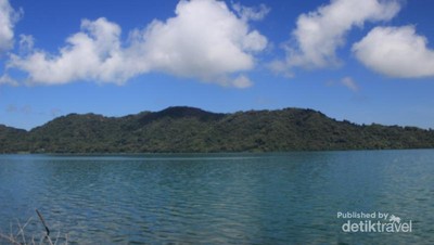 Flores Punya Danau Seindah Ini