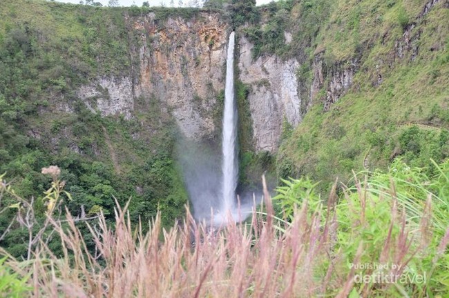 Foto: Air Terjun Paling Cantik di Sumatera Utara