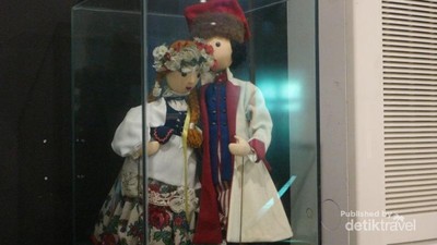 Foto: Aneka Boneka Unik di Museum Wayang