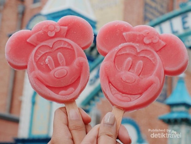 Foto Asyiknya Liburan ke Tokyo DisneySea