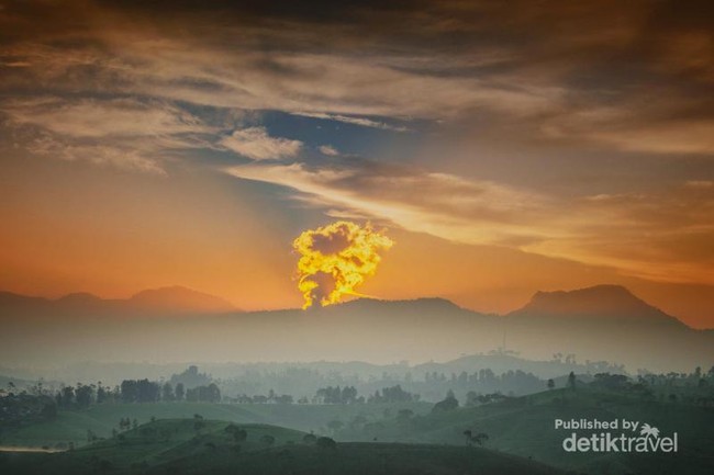 Foto Pagi yang Dahsyat di Pangalengan, Bandung