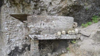 Foto: Pemakaman Gantung Tana Toraja