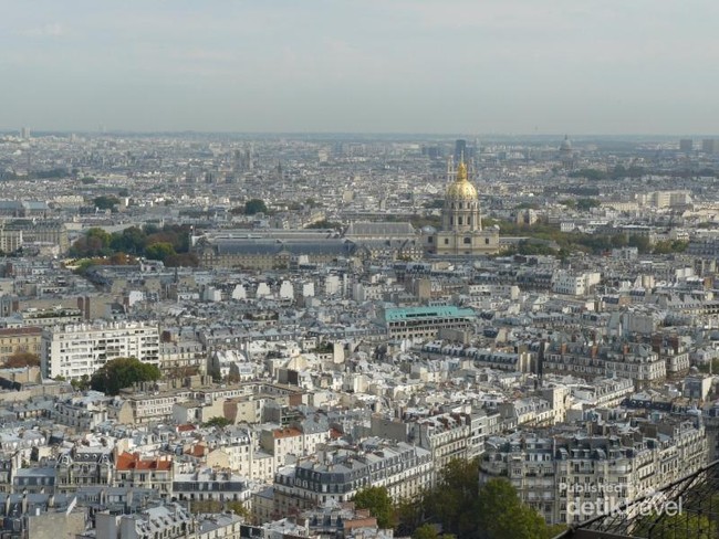 Foto: Pemandangan dari Puncak Menara Eiffel
