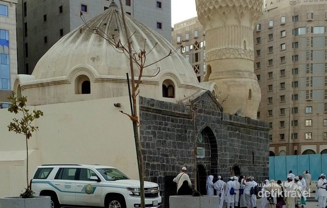 Foto: Piknik di Sekitar Masjid Nabawi
