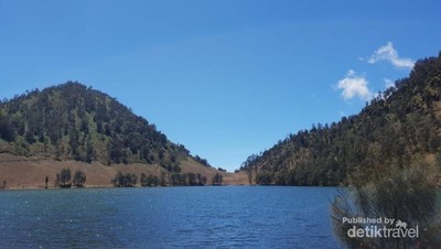 Foto: Ranu Kumbolo, Sebuah Keromantisan Alam