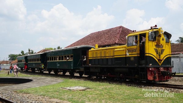 Foto: Stasiun Kereta Warisan Belanda di Ambarawa
