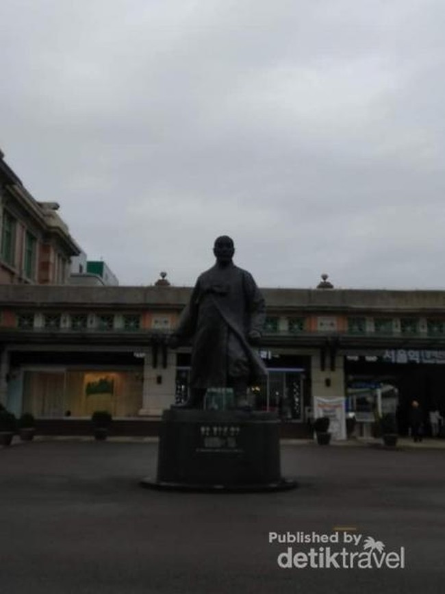 Foto: Stasiun Seoul yang dari Luar Mirip Istana