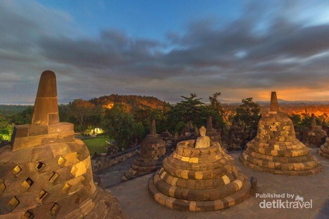 Foto: Sunrise Candi Borobudur yang Terkenal Sedunia