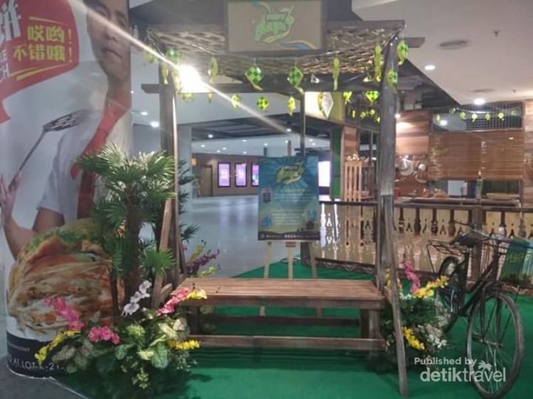 Foto: Teringat Kampung Halaman Saat Transit di Malaysia