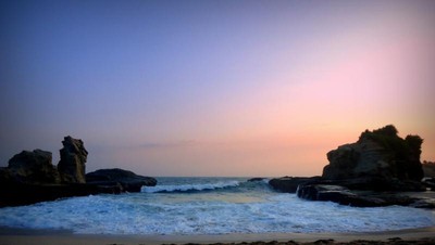 Gara-gara Pantai Ini, Mantan Presiden RI Hampir Lupa Daratan
