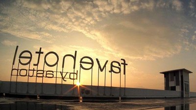Gaya Traveling yang Masih Hits, Memotret Pakai Lensa Fisheye