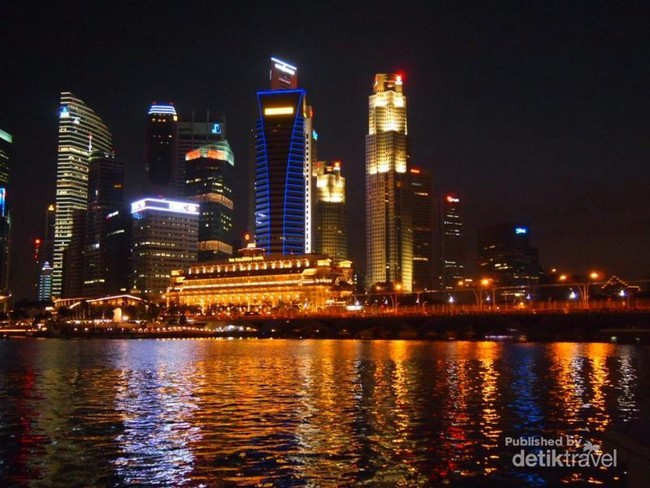 Gemerlap Malam Marina Bay di Singapura