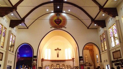 Gereja Hati Kudus Yesus, Warisan Belanda di Surabaya