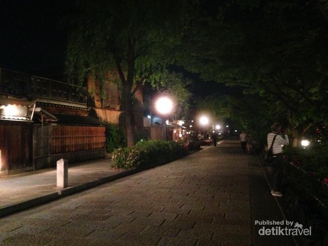 Gion, Si Cantik dari Kyoto