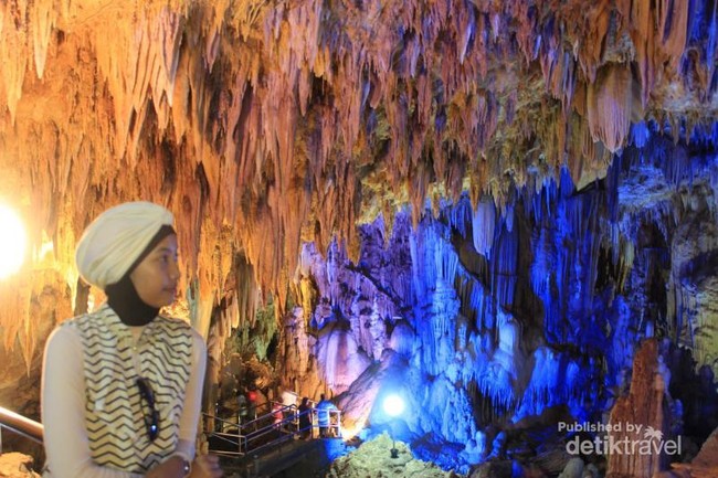 Gua Gong yang Cantik di Pacitan