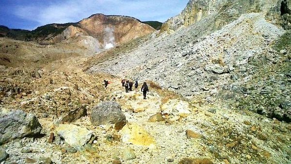 Gunung Papandayan, Pendakian Istimewa di Garut