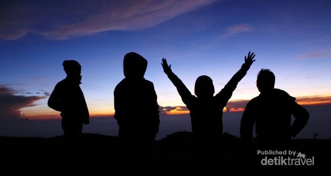 Gunung Prau, Tempat Terbaik Melihat Dieng