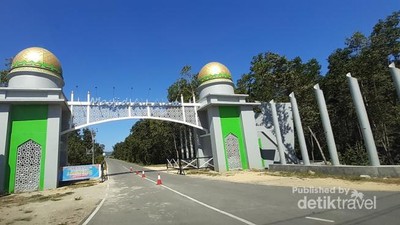Halo Traveler, Dapat Salam dari Masjid Apung Kendari