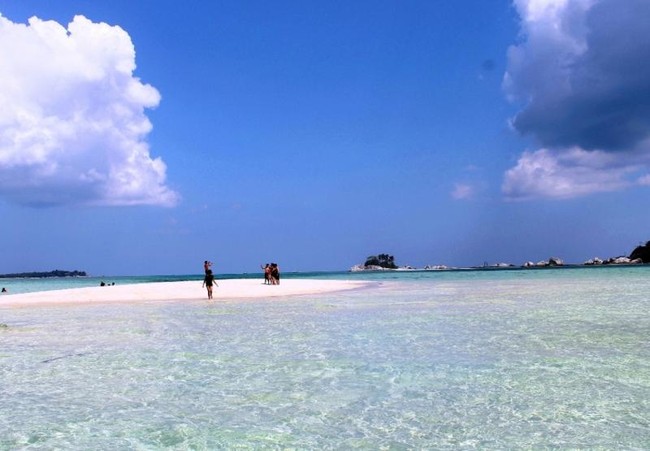 Hamparan Pantai di belitung, Seindah Inikah Surga?
