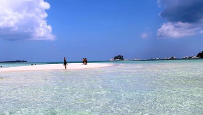 Hamparan Pantai di belitung, Seindah Inikah Surga?
