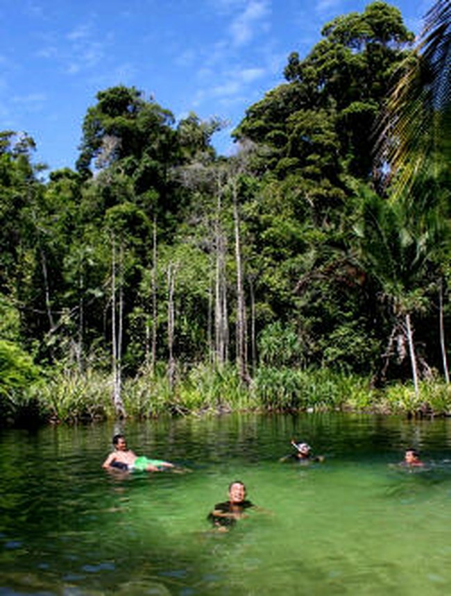 Harlem, Pantai Perawan di Ujung Timur Indonesia