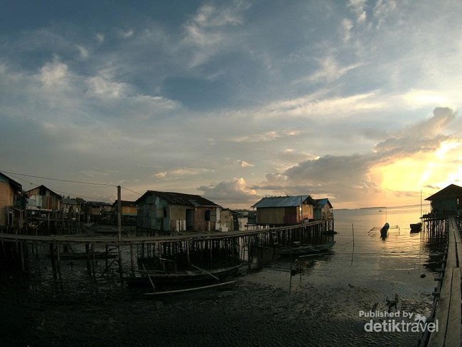 Hunting Foto di Pasar Ikan Jembatan Puri Sorong