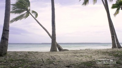 Indahnya Hamparan Pasir Putih Pantai Bara, Sulawesi Selatan