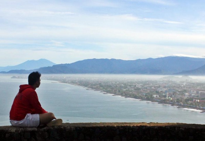 Indahnya Kota Padang Dilihat dari Taman Siti Nurbaya