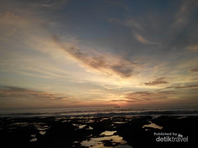 Indahnya Matahari Terbit & Tenggelam di Garut
